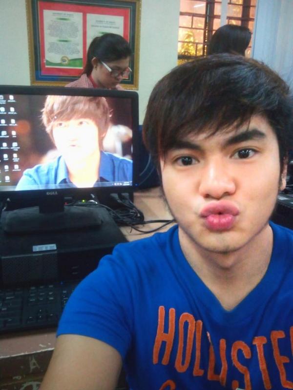 ghelodavid03's tweet photo. Comp Lab. #IntegratedAccounting subject haha. chelpi http://t.co/nVYsEuE2SW