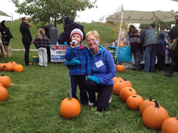 wornix's tweet image. Great time at the 4th annual pumpkin party put on by @cindycodyteamKW
