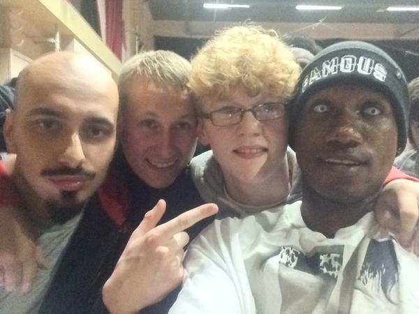 grayv82's tweet photo. Chilling with @hopsin after his manchester gig - 1of best concerts I've ever been #awesome #stagedive http://t.co/co9kSCHfx0