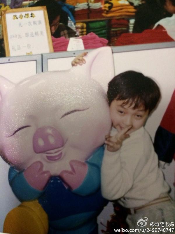 knockknock0408's tweet photo. LAY's mom weibo update 
http://t.co/DL9aPvc19N
#letsXingHBDtogether http://t.co/bIpULMPcWm
