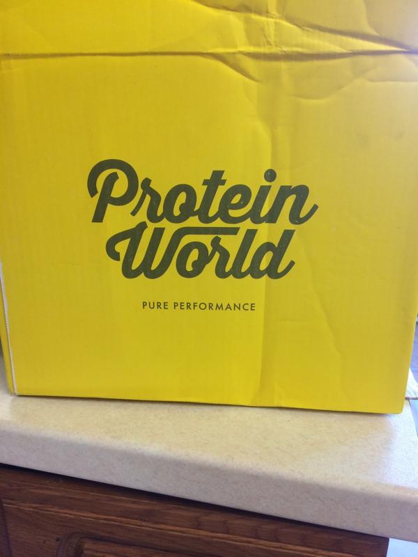 skinner_93's tweet photo. Can't wait to start this tomz thanks for my delivery @ProteinWorld http://t.co/azVwPbilNR