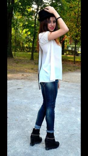 Elisa Morelli Milano tweet media