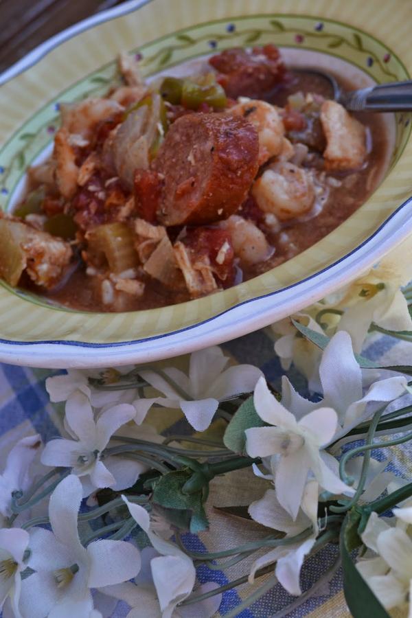Make_Miracles's tweet photo. http://t.co/lqHnlaZ5IS @ReynoldsWrap Best Crock Pot #gumbo #recipe! We loved it! #AllstarsReynolds #MealMagic http://t.co/lVo101HRtB