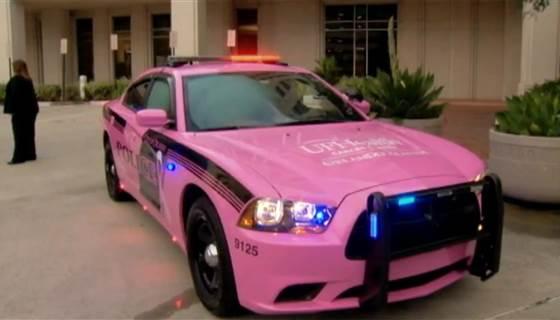 NBCNews's tweet image. Cop battling breast cancer for a second time gets pink patrol car nbcnews.to/1uRaEdI