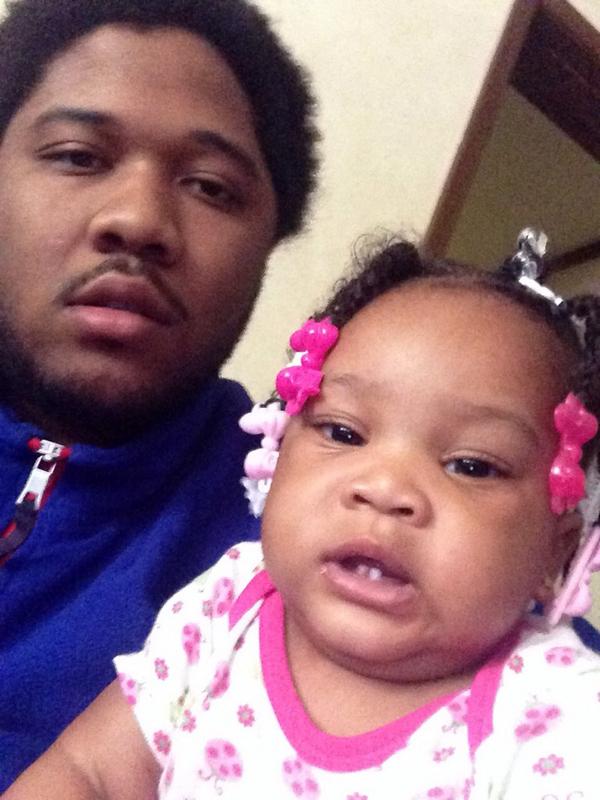 dnell10's tweet image. Me n fat butt Taylin 😎