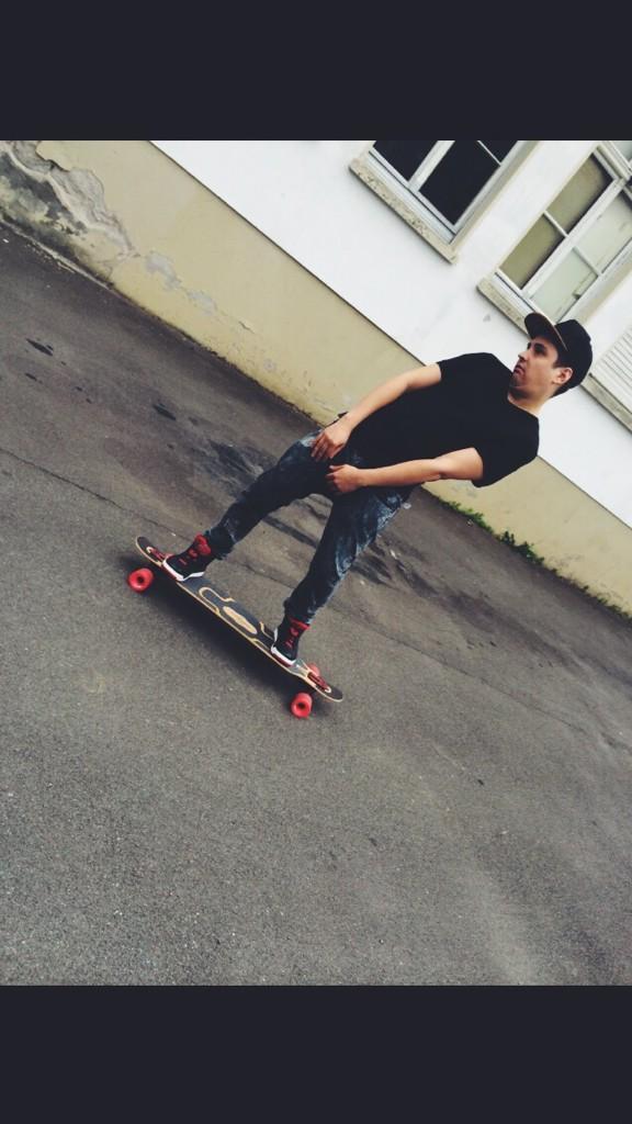 TheRealLiont tweet picture