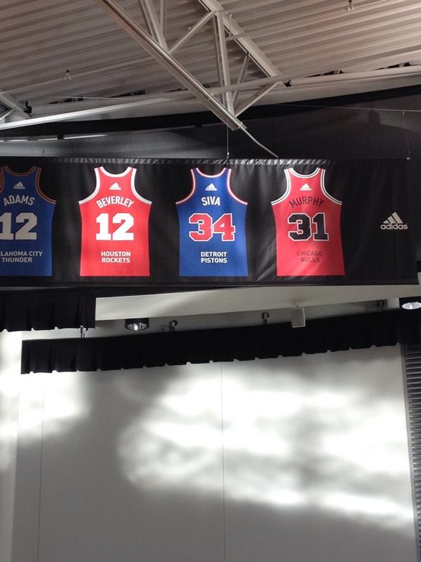 monicanegron20's tweet photo. Look who we found out here in Portland @PeypeySiva3 #adidasvilliage #adidasinterns http://t.co/vzFxclfJHH