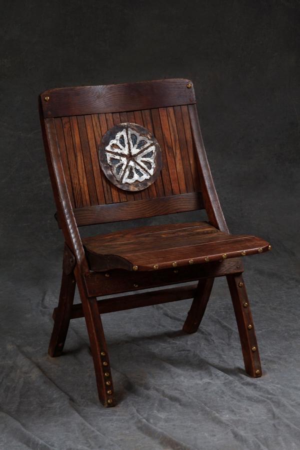 FriendshipChair's tweet photo. Hey @DowntownRoc  #roc #artist #designs #chair 2Benefit Working #kids &amp; #familiestogether http://t.co/xIvhlOHh8s http://t.co/qVQyOzMlcw