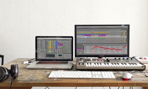 Audiostarstudio's tweet photo. Ableton live 9 http://t.co/f4y35KZHPw