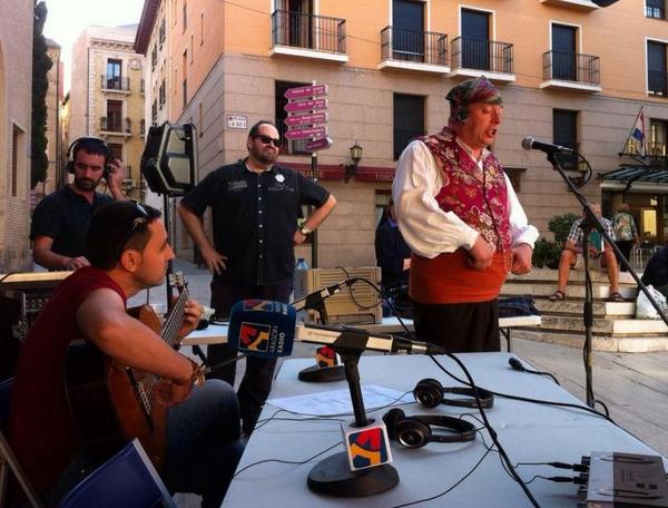 aragoncultura's tweet photo. Baluarte Aragonés @baluarteBA, la música de las @FiestasPilarOfi #pilar14. http://t.co/9DcN6olE9L http://t.co/s4ltXMv83n