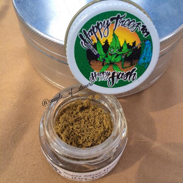 bhoyandgerrl's tweet photo. #hash #420 http://t.co/DFCrKpKWBq
