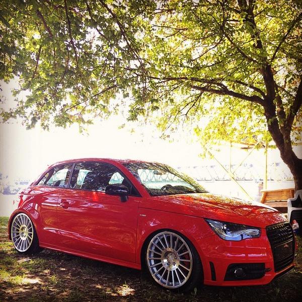 RBcastro_'s tweet image. #cleanedit #spaghettigarage #bananameeting #cleaned #audi #a1 #audia1 #s1 #sline #red #low #lowcar #lowered #roti...