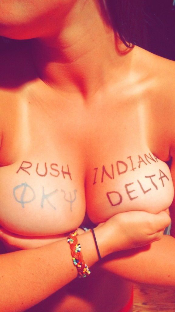 Collegebadies's tweet photo. #collegebaddies http://t.co/IFwUBURFs8