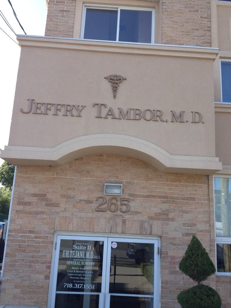 Jeffrey Tambor (jeffreytambor) Twitter