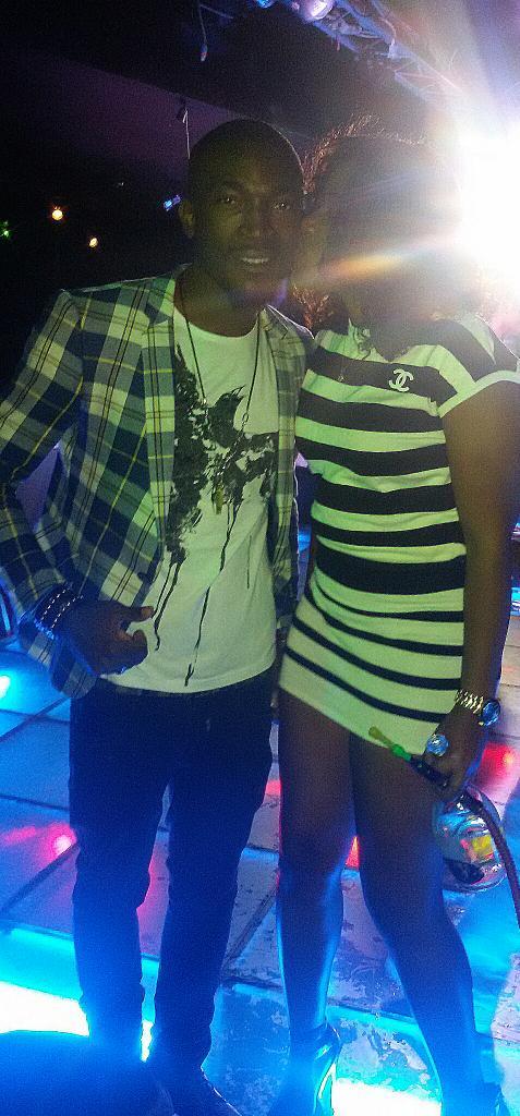 7moibright's tweet photo. @LabastillePremi mes weekend avk toi finissent toujours joie. 💯#IGCLUB #BestDJin237 http://t.co/aXpS9hK6YA