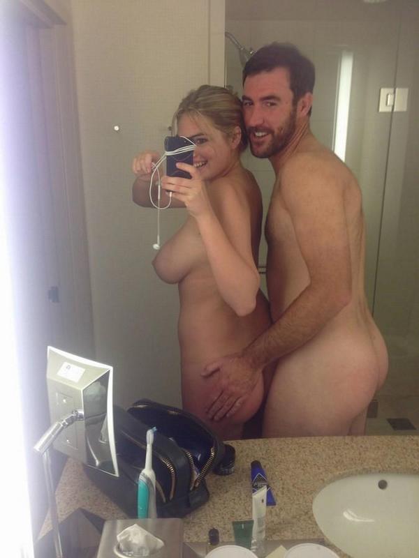 dirtyselfiepics's tweet photo. Omg just look at Upton she is so fine (: #selfie #KateUpton #titties http://t.co/cmFeZogL38