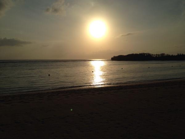 AustralianLS's tweet image. Good morning from our office morning meetings... Who says meetings can't be inspiring...