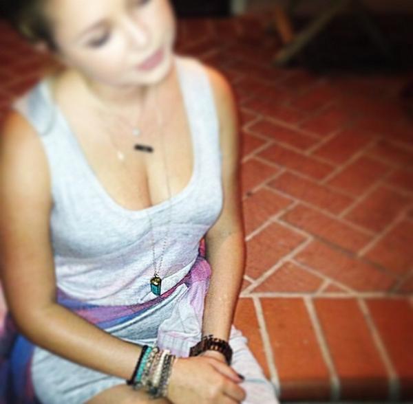 AnnieLeonard's tweet photo. 📷📷 Before my IG got hacked ft. @OfficialHale89 http://t.co/hKQgr62sMv