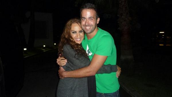 franmlg21's tweet photo. Con la reina @monicanaranjo en malaga tras su concierto.
Eres única como artista y sobre todo como persona.graciaas http://t.co/TBADz2Y3tC