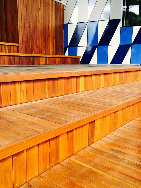 DevelopmentVic's tweet photo. LOVE these beautiful new steps & facade of @MCourtArena - nice one @NHArchitecture & @Populous! #MajorProjectsVic http://t.co/0b7eeDxLcK