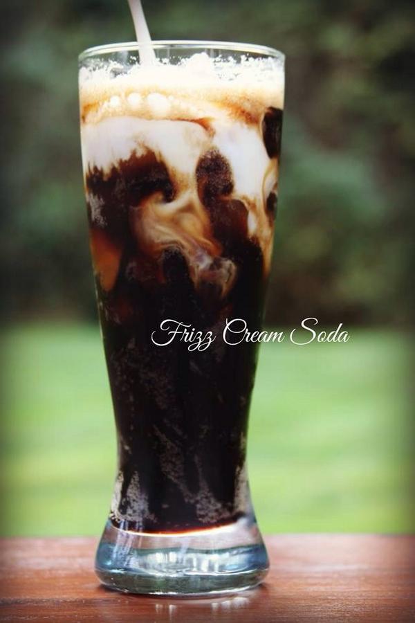 FrizzCoffee's tweet photo. #HowDoYouFrizz - With cream over ice?  Join the conversation and tell us how you Frizz. http://t.co/Z59sNWAfFH