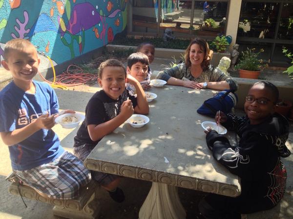 Dunn Elementary125 tweet media