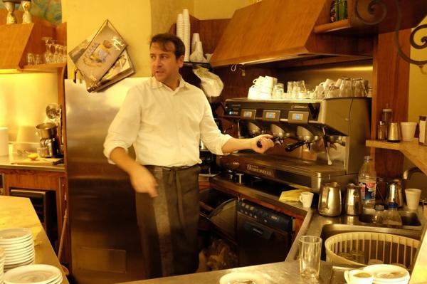 price4limos's tweet photo. A Perfect (Foodie) Day in Rome via @EatingItaly http://t.co/5DGaiLgLqf #italytravel #rometravelguide http://t.co/p7bnFDw1ud