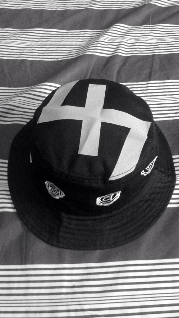 estilo_goons's tweet photo. Bucket is π₯π₯! Thanks to @GIANI_NYC @DirtySanchez47 Hope to cop that new jersey soon. #GIANINYC #47Lifestyle http://t.co/VMMqeKkSqP