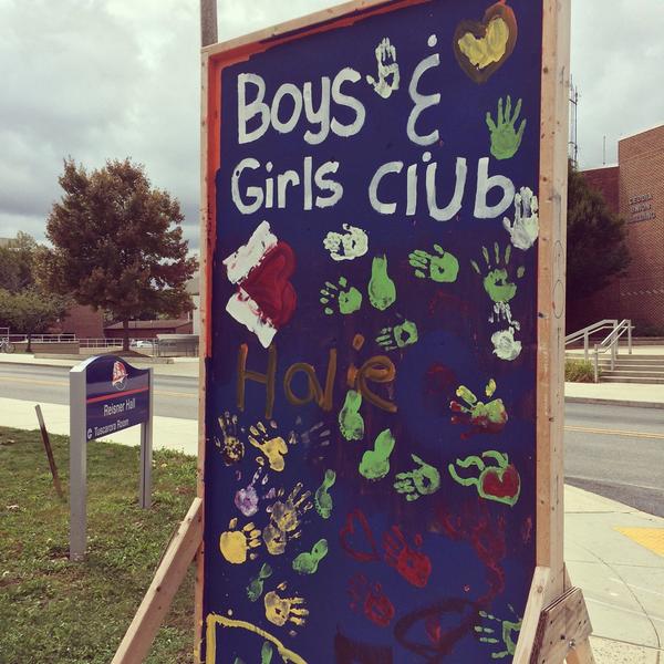 ShipResLife's tweet photo. In addition to getting Queen and King, Ship is helping out the Boys and Girls club @ homecoming! Donate to help! http://t.co/CLecxub4v8