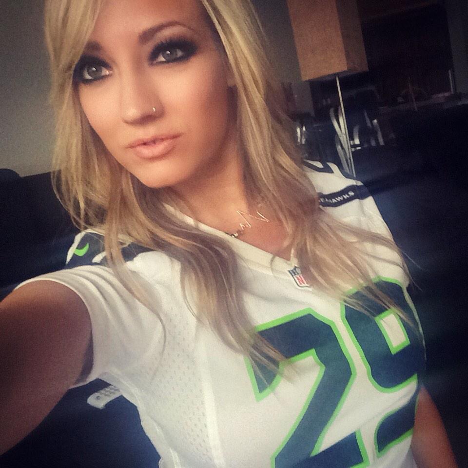 Nita Strauss on Twitter: "Made it home just in time for ...