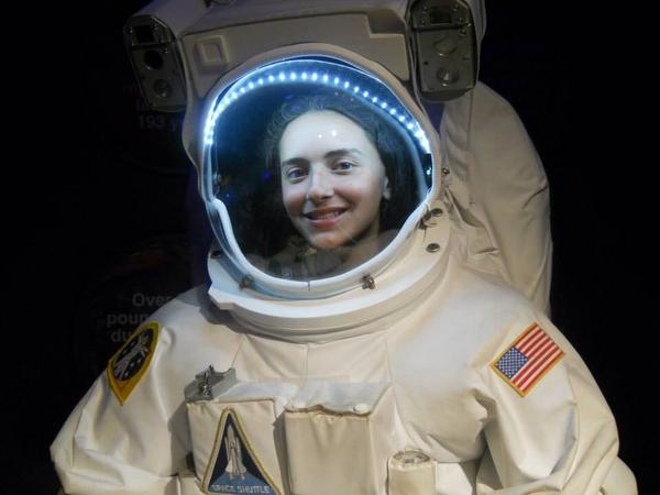 Jylau_here's tweet photo. Preparing for my winter break trip to Pluto! So happy it's now considered a planet again! #blessed #plutoisback http://t.co/pFnqRnd47g