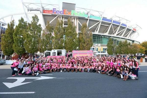 PIOMarkBrady's tweet image. #PGFD Pink Pumper "Courage" at #FedExField in Landover NFL #CRITICALCATCH @ESPNMondayNight  #BreastCancerAwareness