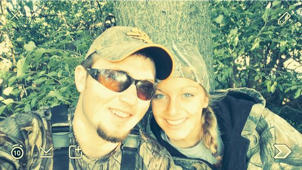 KayleeRae7's tweet photo. My hunting buddy 😊 @hankinskaleb http://t.co/08g96nBtX2