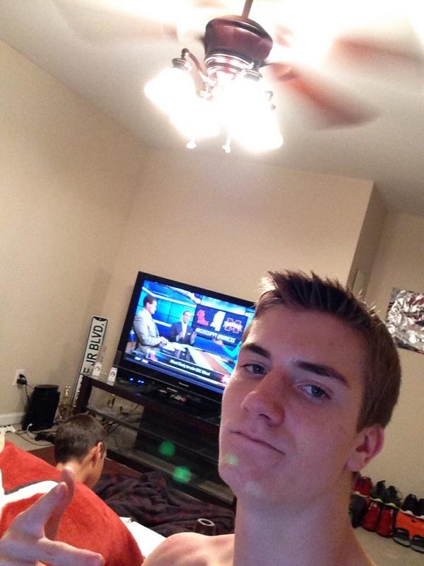 ChaseXstreet's tweet image. #TeamNoSleep #TurnDown4What #EndlessHomework #Procrastination