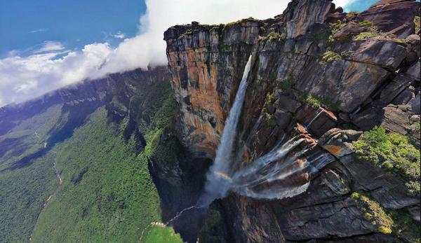 PlanetEarthPics's tweet photo. Angel Falls http://t.co/a6rvUPMpMA