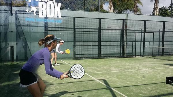 Padelbox promoting Padel in California. Getting ready for <a href="/Mundial_padel/">Mundialdepadel2014</a> with the USA Women Padel Team