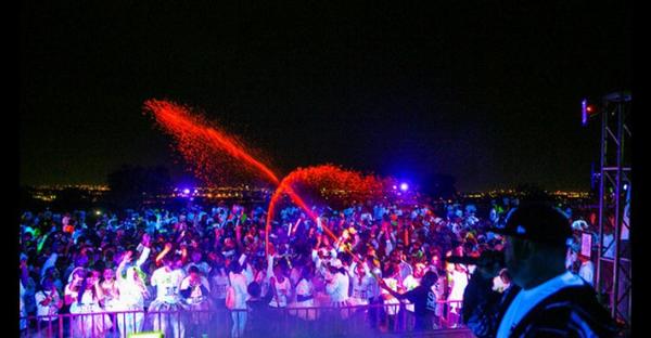 CityHype_Bali's tweet image. Pertama di Indonesia Ultra Violet Splash digunakan di event Bali @LightRunID Sabtu, 22 November 2014 venue Denpasar