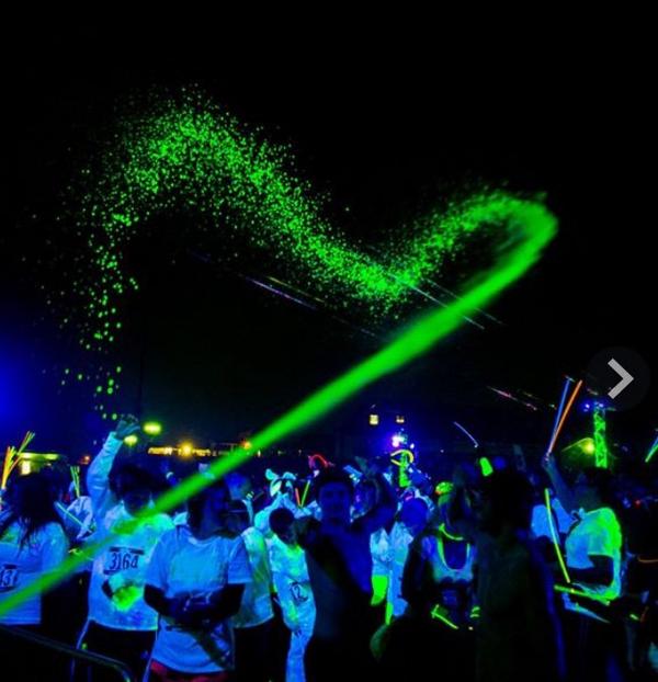 CityHype_Bali's tweet image. Pertama di Indonesia Ultra Violet Splash digunakan di event Bali @LightRunID Sabtu, 22 November 2014 venue Denpasar