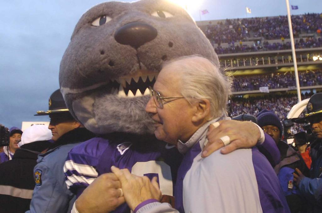 Happy Birthday to Bill Snyder, who turns 75 today! 