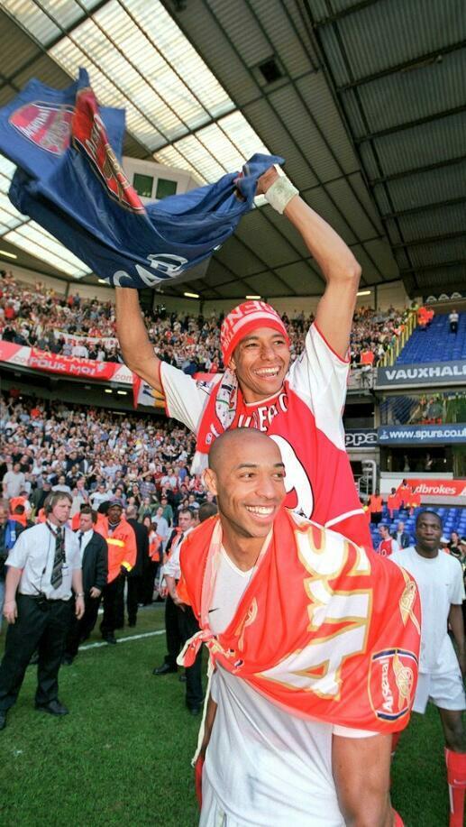 Happy 38th birthday to Gilberto Silva  