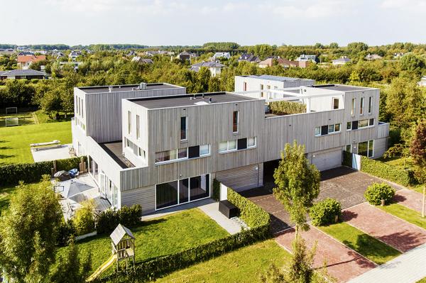 TWA architecten (@twaarchitecten) on Twitter photo Prachtige foto's van <a href="/ArthurOpZee/">Arthur Smeets</a> van door TWA ontworpen Landgoed De Vier Linden in Almere Overgooi 1- Overzicht Prachtige foto's van <a href="/ArthurOpZee/">Arthur Smeets</a> van door TWA ontworpen Landgoed De Vier Linden in Almere Overgooi 1- Overzicht