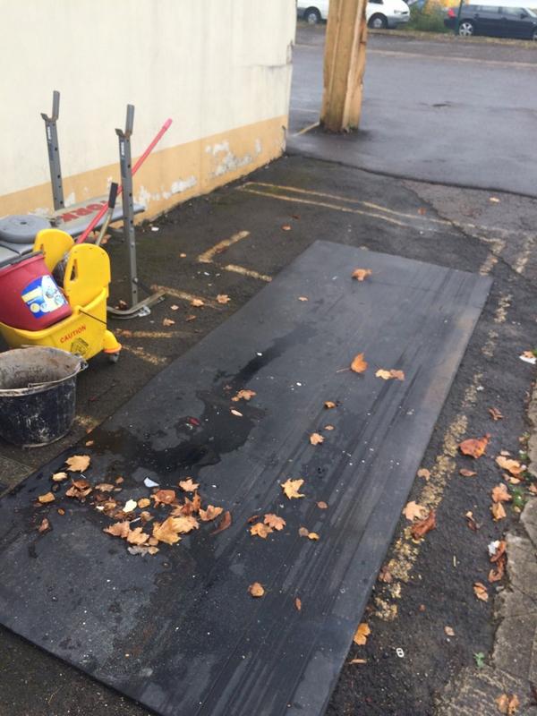 Randomzinfo's tweet image. Outside Areas developing #randomzprogress by @BlazecraftConst