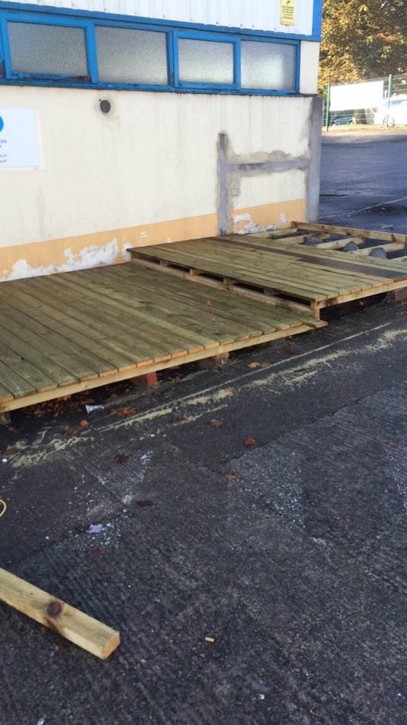 Randomzinfo's tweet image. Outside Areas developing #randomzprogress by @BlazecraftConst