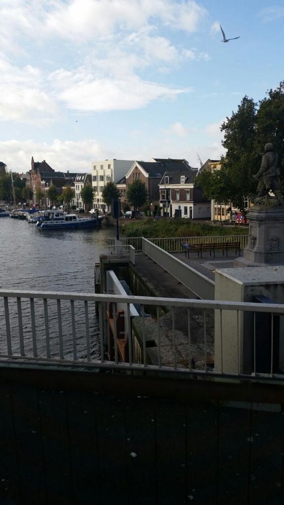 Aafje_Hulpthuis's tweet photo. Aafje op stap! Klant: "Je herkent je eigen stad niet meer terug" #Rotterdam #markthal #RTCridderkerk #ssrotterdam http://t.co/OtKnsosgPe