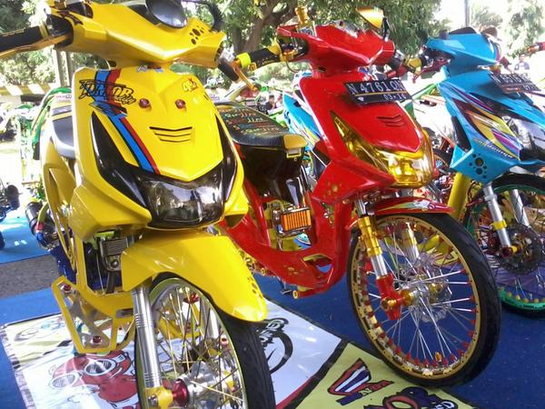 berharap si kuning menang kontes o:)