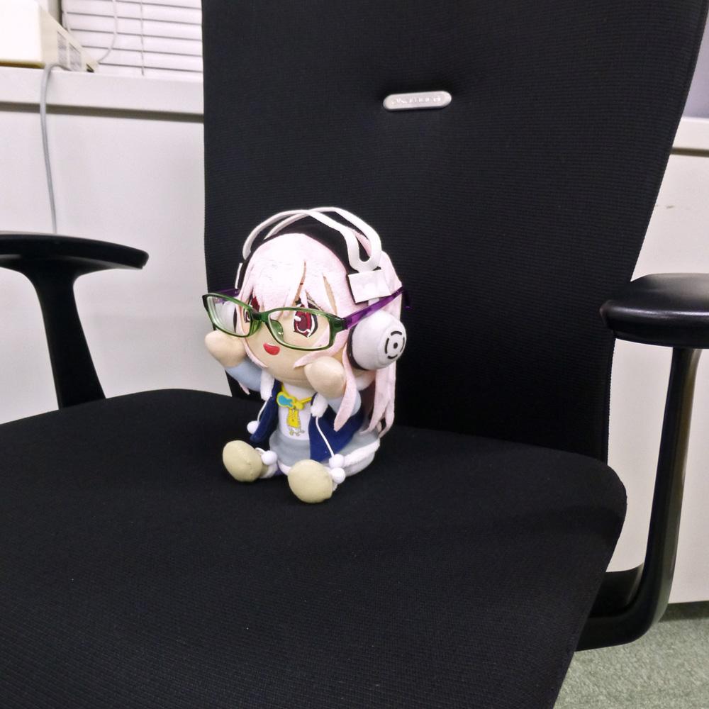 BzVwYmsCAAAfpF2.jpg:large