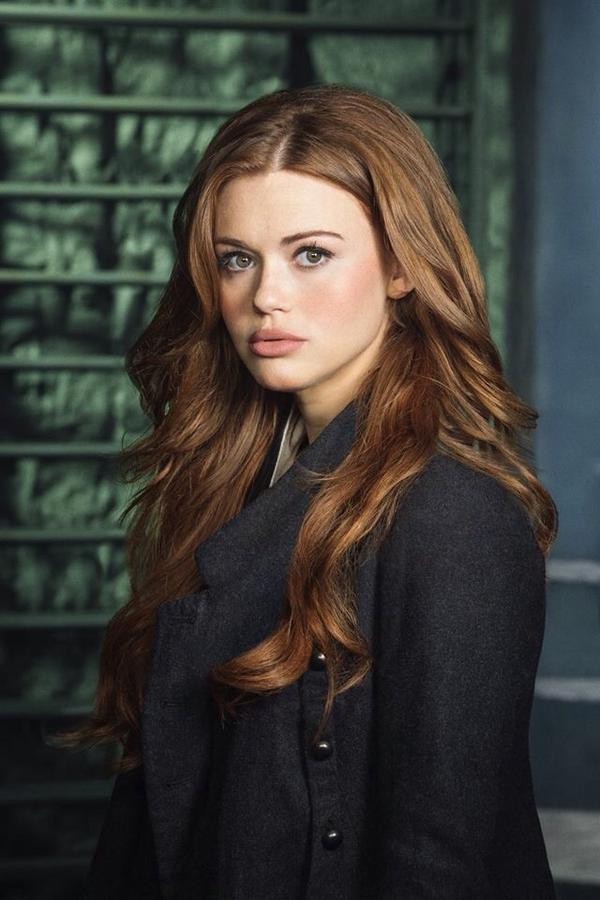 TrueWolfBaddie's tweet photo. Oh gurl! We both libras ;) celebrating yours today and celebrated mine yesterday! @hollandroden happy birthday doll! http://t.co/IGBaipYSNa