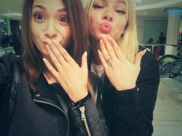 P A O L M R I Op Twitter Jetzt Haben Wir Auch Die Nagel Schon Shirindavid Http T Co 30y8iifivf 
