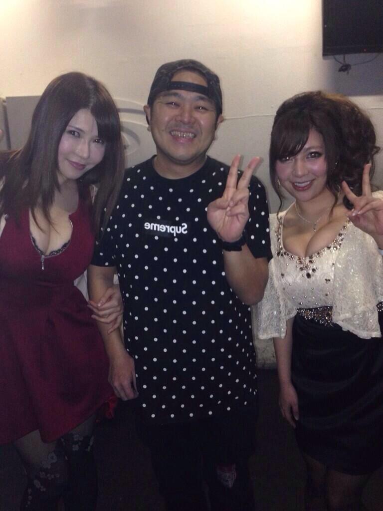 オッパイパブ  / X