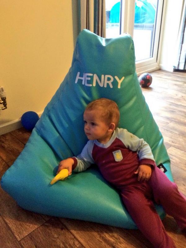TheLinenBin's tweet photo. Our gorgeous No1 beanbag fan is a Villa fan! Any other supporters out there?? #avfc #Children http://t.co/fijmmD5leP http://t.co/PaNKZ2YClY